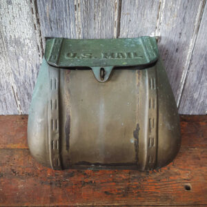 Vintage American Saddle Bag Mailbox