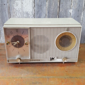 Vintage American Clock Radio