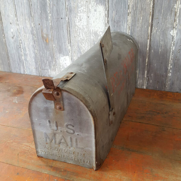 American Mailboxes & Stand