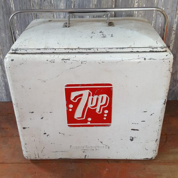 Vintage White 7UP Drinks Cooler
