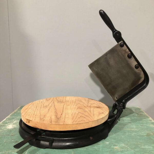 Vintage Rotating Cheese Cutting Board