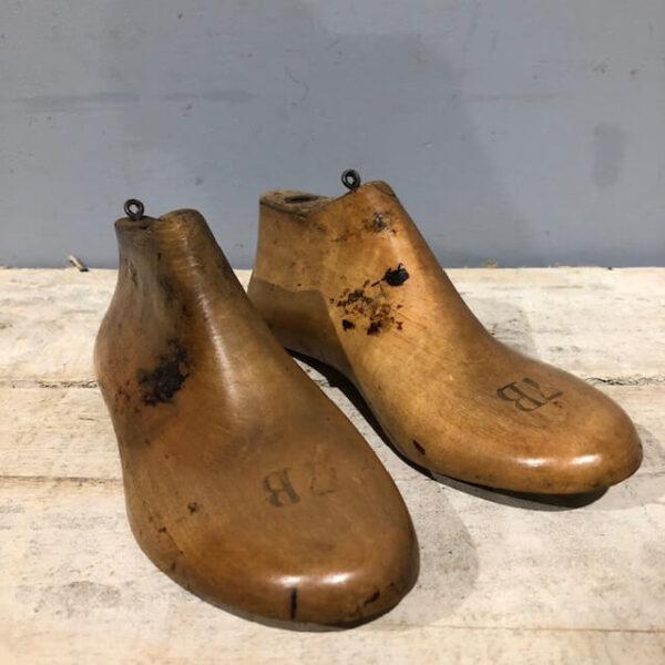 Vintage Shoe Lasts Size 7B