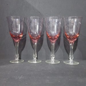Pink Wine Glass Set
