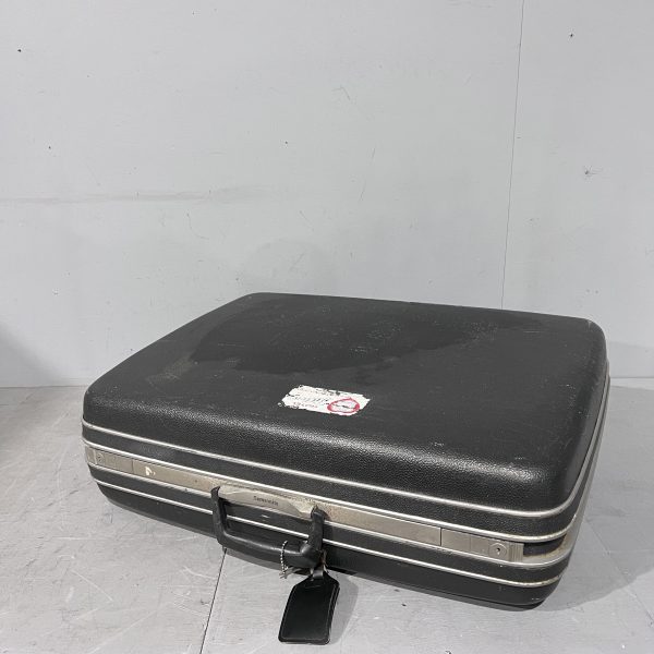 Black Samsonite Suitcases Set