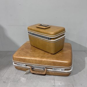 Tan Samsonite Suitcases Set