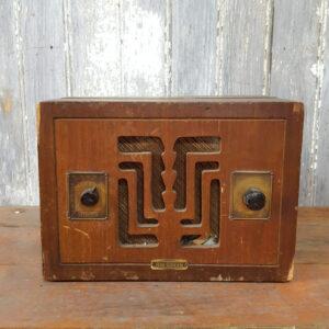 Vintage Air Queen Radio