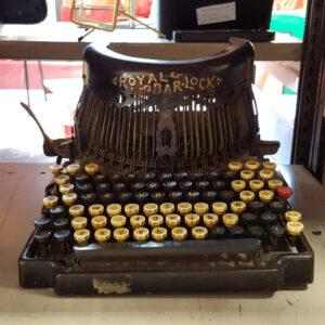 Vintage Royal Bar-Lock Typewriter