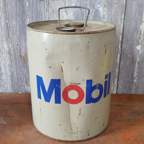 American Mobil Oil Tin